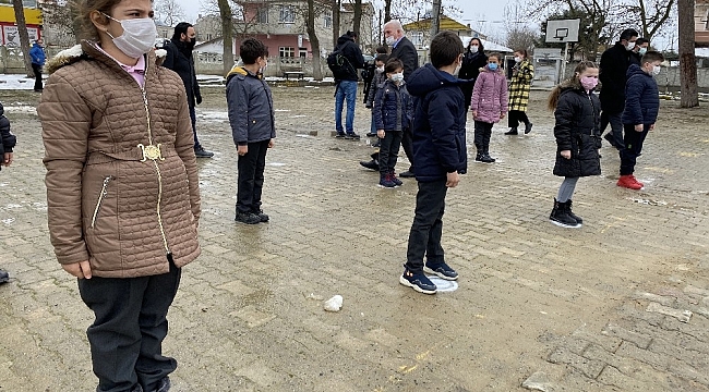 Mahalle ve köy okullarında yüz yüze eğitim başladı