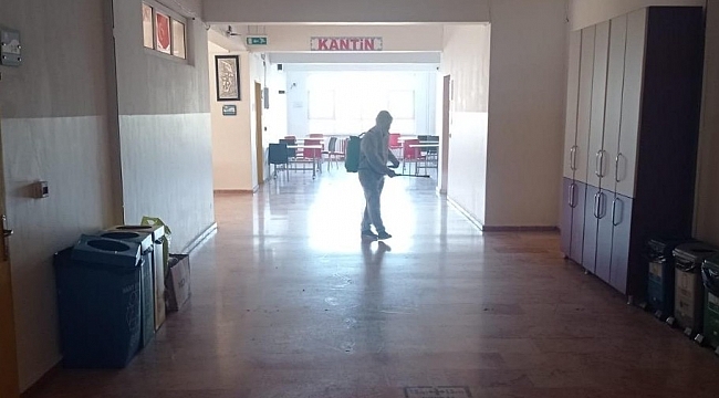 Maltepe'de ibadethaneler ve okullar dezenfekte edildi