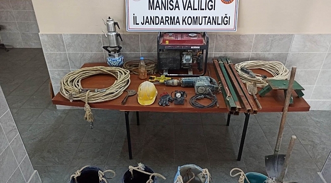 Manisa'da kaçak kazı yapanlara operasyon