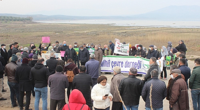 Manisa'nın kuş cenneti göz göre göre yok oluyor