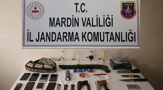 Mardin'de uyuşturucu çetesine jandarmadan şafak operasyonu
