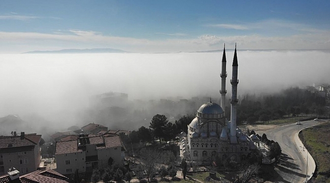 Marmara Denizine sis tabakası: Kartpostallık görüntüler oluştu