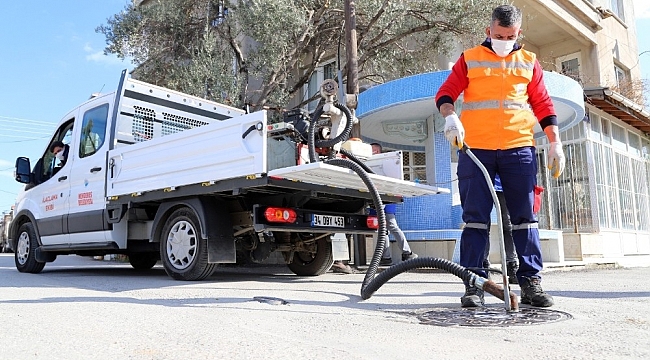 Menderes'te haşere ile mücadele