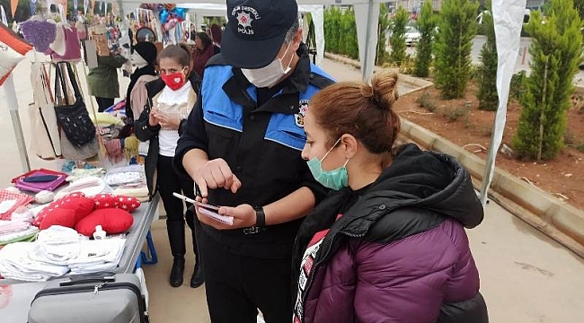 Mersin polisi, vatandaşları bilgilendirdi
