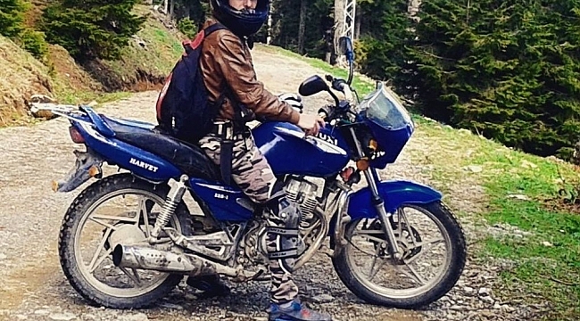 Motosiklet tutkunu gençten geriye bu fotoğrafı kaldı