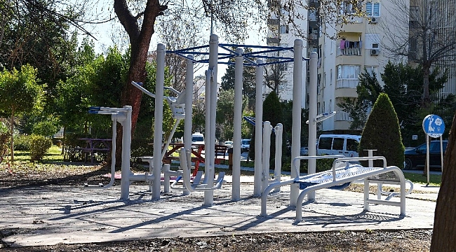 Muratpaşa'da yangında zarar gören park yenilendi