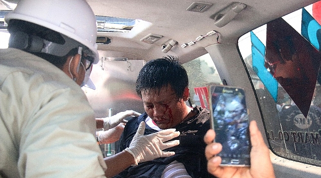 Myanmar'da darbe karşıtı protestoculara plastik mermili müdahale: 4 yaralı