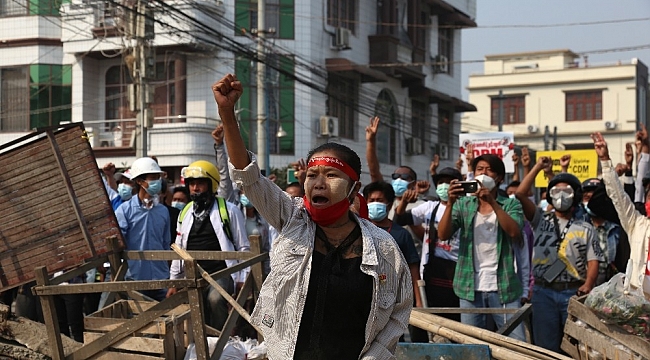 Myanmar'daki protestolarda 6 kişi öldü