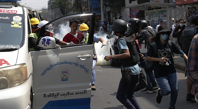 Myanmar'daki protestolarda ölü sayısı 3'e yükseldi
