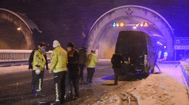Ordu'da 6 aracın karıştığı zincirleme trafik kazası: 2 yaralı