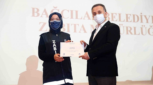 Pandemi savaşçılarına teşekkür plaketi
