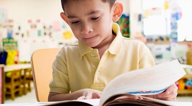 Pendikli çocuklara "Motokurye Kitap Servisi"