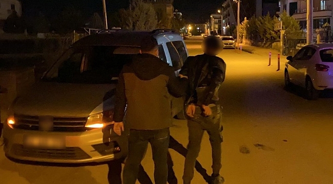 Polisten kaçan araçtan uyuşturucu çıktı