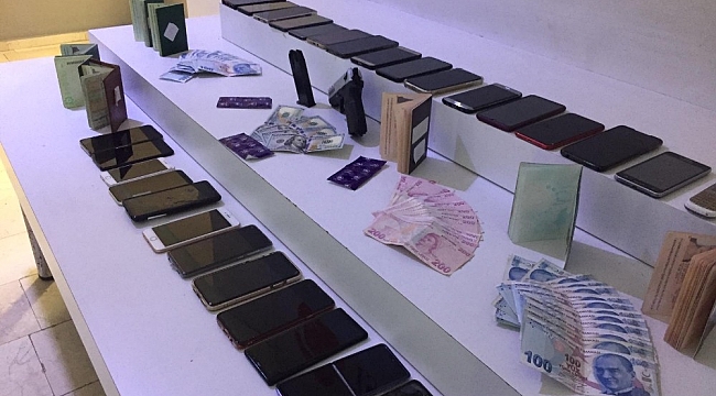 "Ponçikler" fuhuş çetesine operasyon: 42 gözaltı
