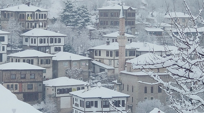 Safranbolu konakları karla ayrı bir güzelliğe büründü