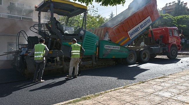Şahinbey'de 145 bin ton asfalt 126 bin metrekare kilit taşı hizmeti