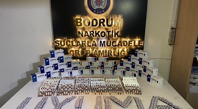 Sahte reçete ile ilaç satarken yakalandılar