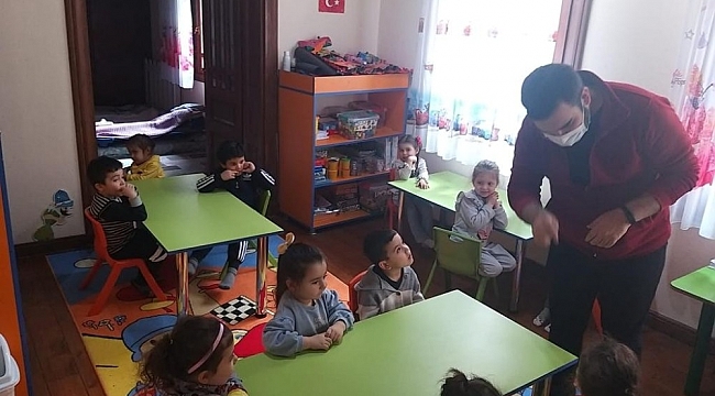 Şehzadeler'in minikleri İngilizce öğrenecek
