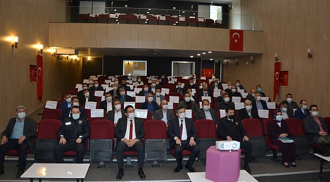 Selendi'de muhtarlara afet farkındalık eğitimi verildi