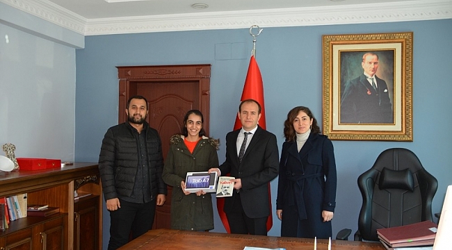 Şemdinli'de dereceye giren öğrenciye ödül