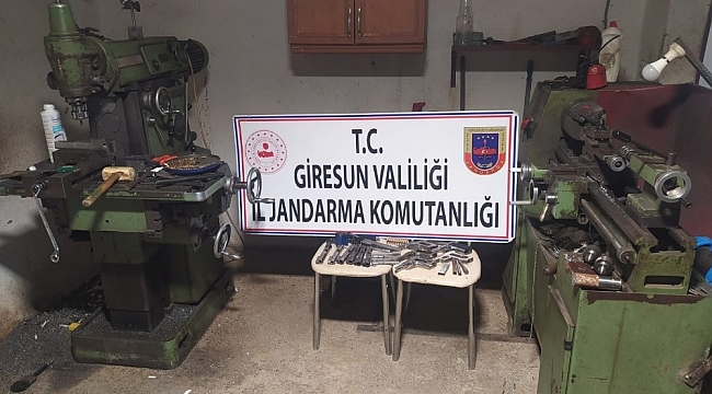 Silah imalathanesine baskın yapıldı