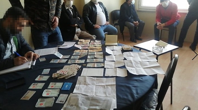 Silivri'de 3 katlı iş yerine kumar baskını kamerada