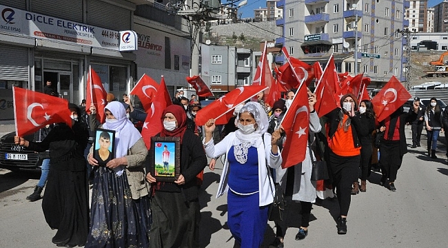 Şırnak annelerinden HDP'ye tepki: "Zenginler fakirleri sattı"