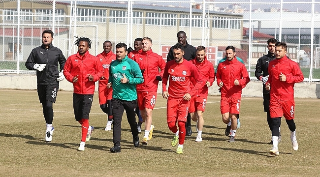 Sivasspor'da Hatayspor mesaisi başladı