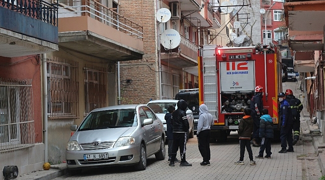 Sobada patlayan pil itfaiye ekiplerini alarma geçirdi