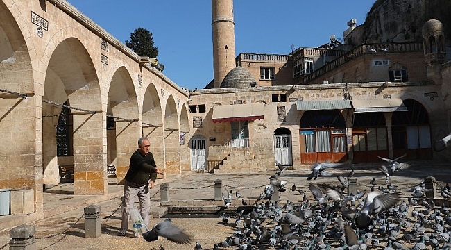 Sokağa çıkma kısıtlamasını onlar için deldiler