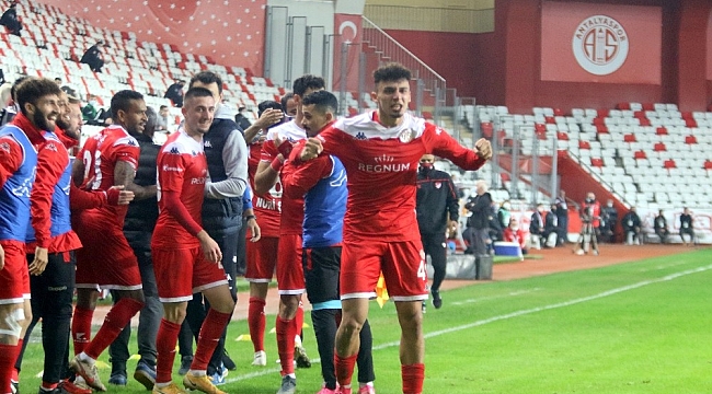 Süper Lig: FT Antalyaspor: 1 - Beşiktaş: 0