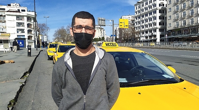 Taksicinin bir günlük hasılatını çaldılar