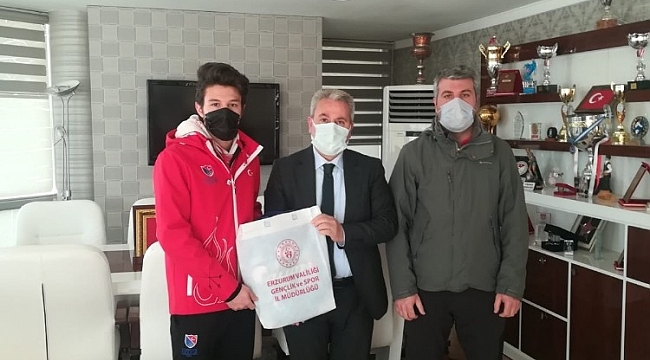 Taşkesenligil, Akal'a başarı diledi