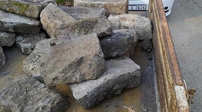 Taşları çalınan tarihi çeşme yeniden yapılacak