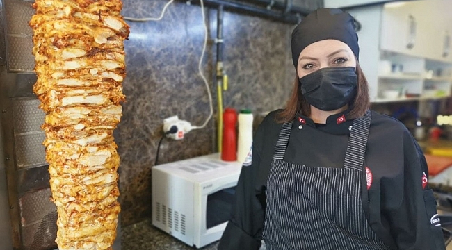 Tokat'ta dönere kadın eli değdi