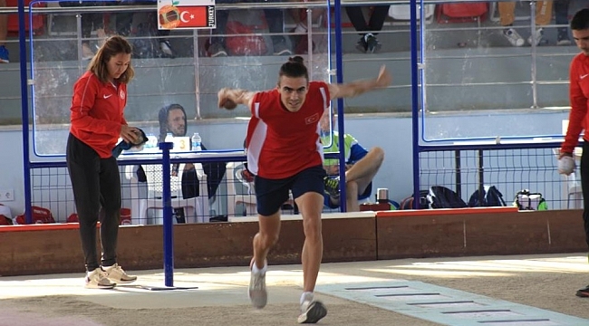 Toroslar Belediyesi'nin bocce milli takım oyuncusu Mehmet Can, İtalya'ya transfer oldu