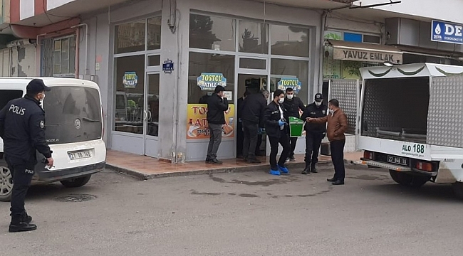 Tostçuda alacak verecek kavgası: 1 ölü