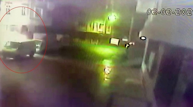 Tuzla'da doğalgaz kutusunda meydana gelen patlama sonrası yangın kamerada