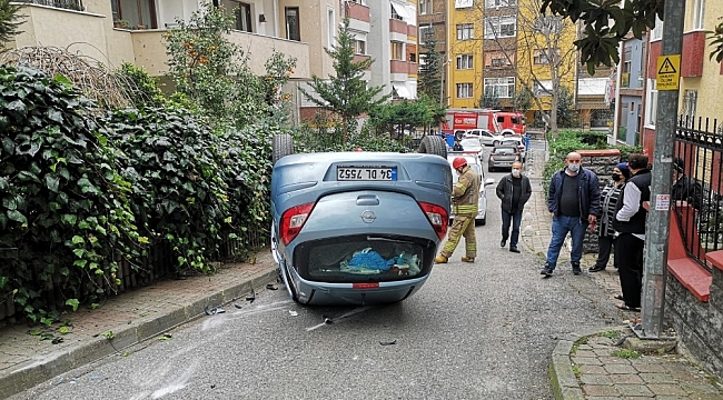 Üsküdar'da yokuş aşağı inen kadın sürücü takla attı: 1 yaralı