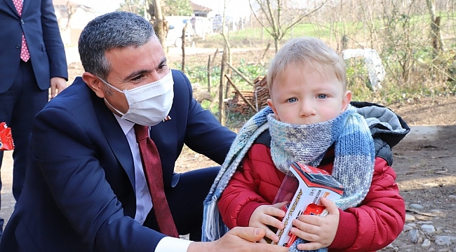 Vali Atay, Gölormanı köyündeki aileleri ziyaret etti