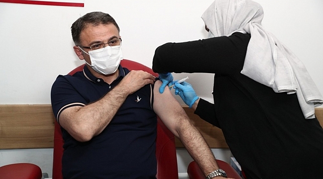 Vali Balcı'dan aşı çağrısı