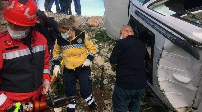 Yatağan'da sıkışmalı trafik kazası