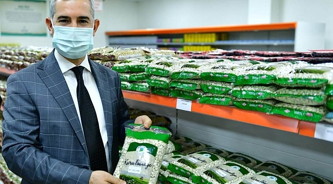 Yeşilyurt'ta ihtiyaç sahiplerine bakliyat desteği