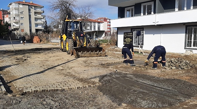 Yol çalışmaları aralıksız sürüyor