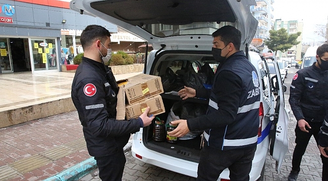 Zabıtadan duygulandıran hareket