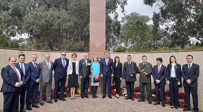 18 Mart Çanakkale şehitleri Avustralya'da törenle anıldı