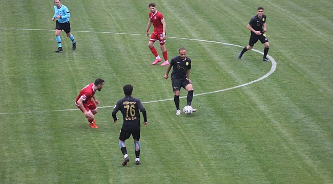 3. Lig: Osmaniyespor FK: 1 - Elazığ Karakoçan FK: 3