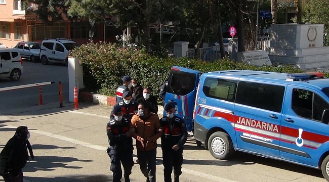 Adana'da silah kaçakçılığı ve nitelikli dolandırıcılık operasyonu; 4 tutuklama