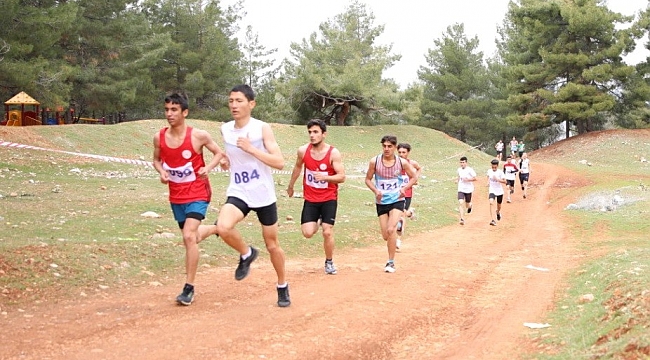 Adıyaman'da 255 atlet yarıştı
