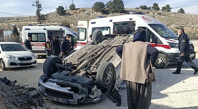 Adıyaman'da otomobil takla attı: 3 yaralı